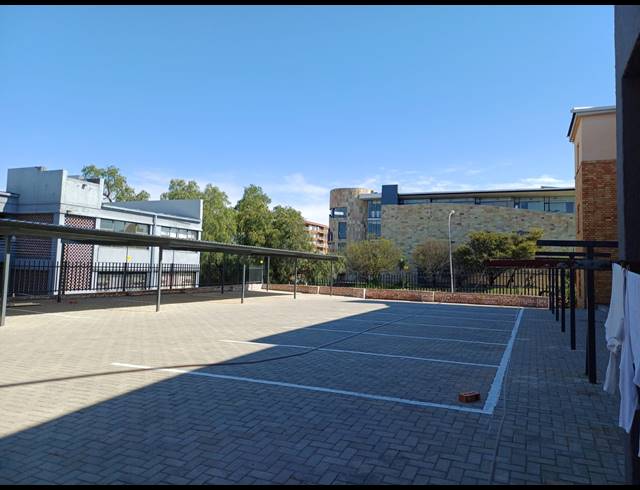 1 BEDROOM APARTMENT BLOCK TO LET IN WESTDENE